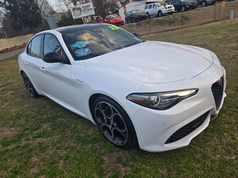 2023 Alfa Romeo Giulia - Image 20 of 20