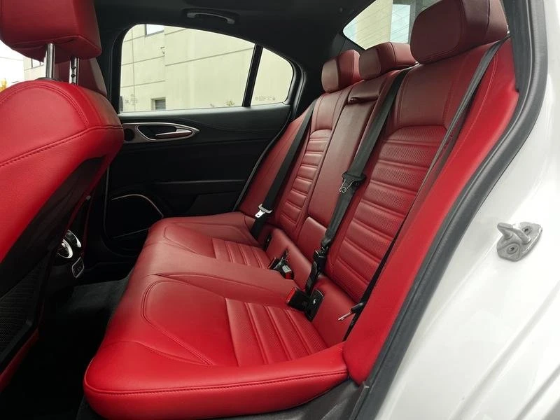 2023 Alfa Romeo Giulia - Image 12 of 20