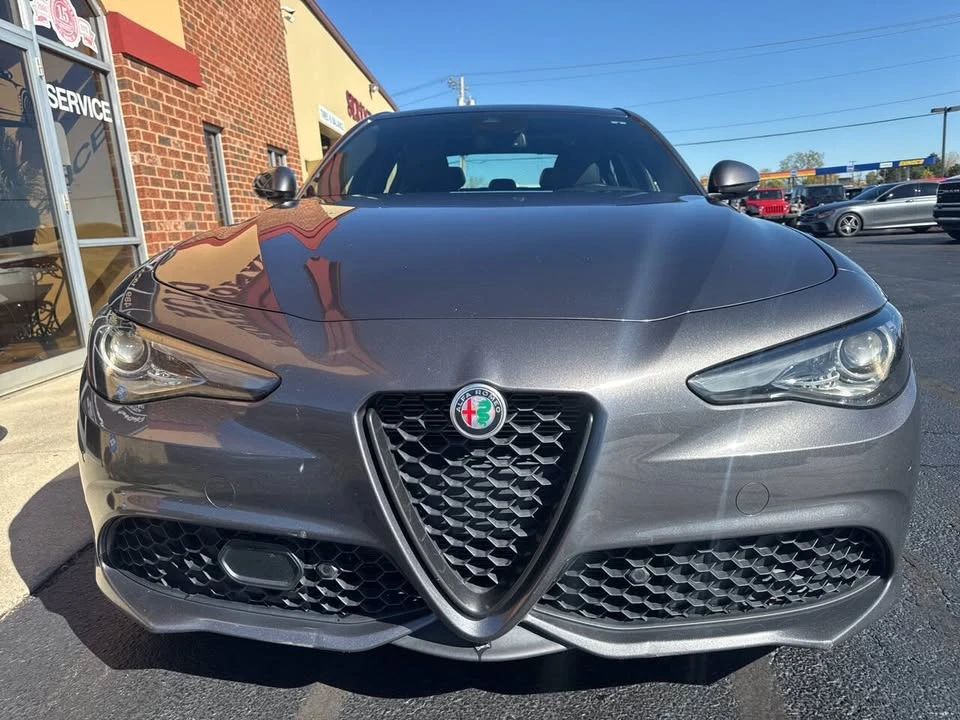 2023 Alfa Romeo Giulia - Image 3 of 19