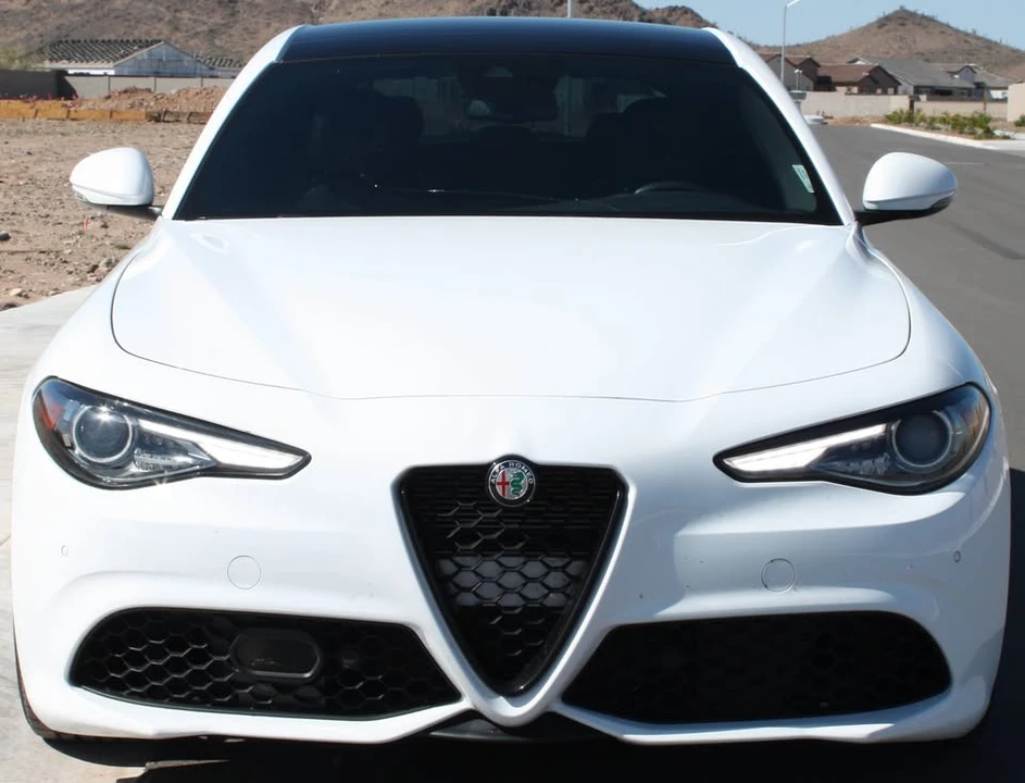 2023 Alfa Romeo Giulia - Image 5 of 5