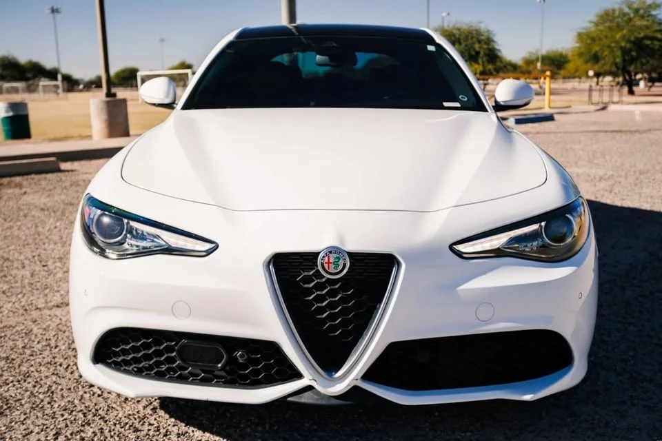 2023 Alfa Romeo Giulia - Image 2 of 20