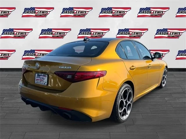 2023 Alfa Romeo Giulia - Image 2 of 4