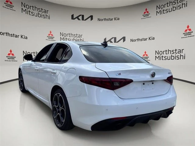 2023 Alfa Romeo Giulia - Image 2 of 20