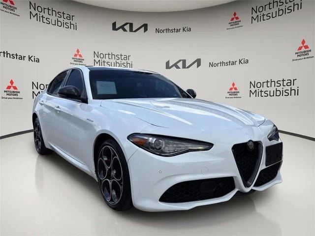 2023 Alfa Romeo Giulia - Image 5 of 20