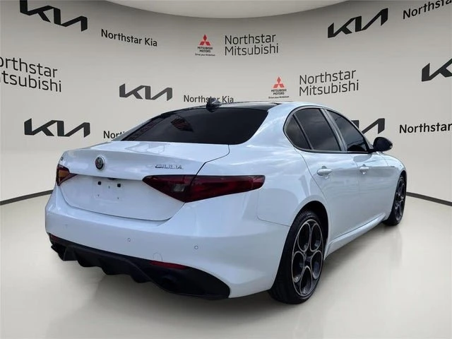 2023 Alfa Romeo Giulia - Image 4 of 20