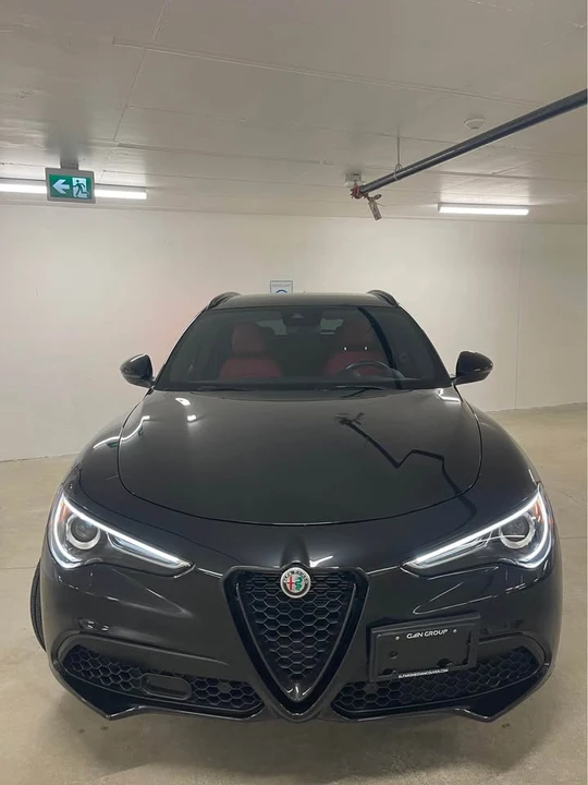 2023 Alfa Romeo Stelvio - Image 2 of 18