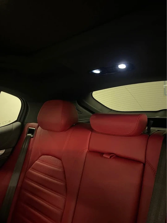 2023 Alfa Romeo Stelvio - Image 12 of 18