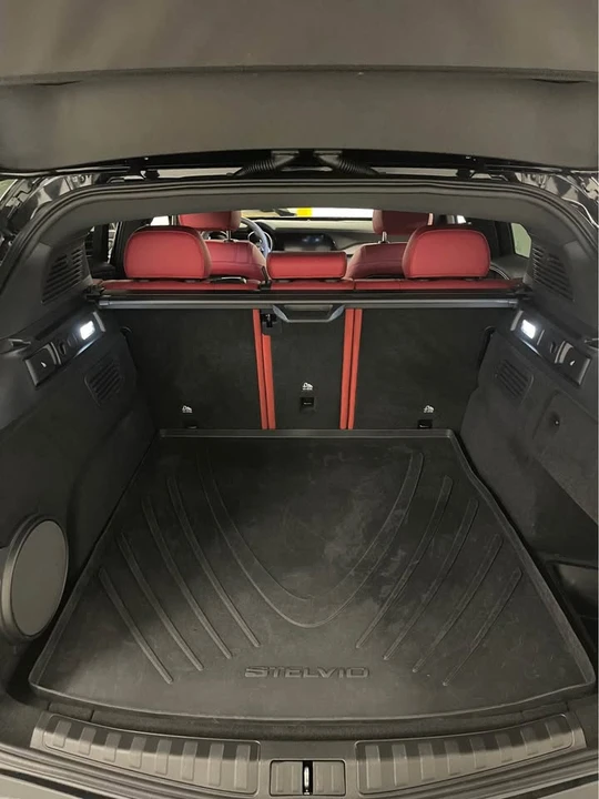 2023 Alfa Romeo Stelvio - Image 14 of 18
