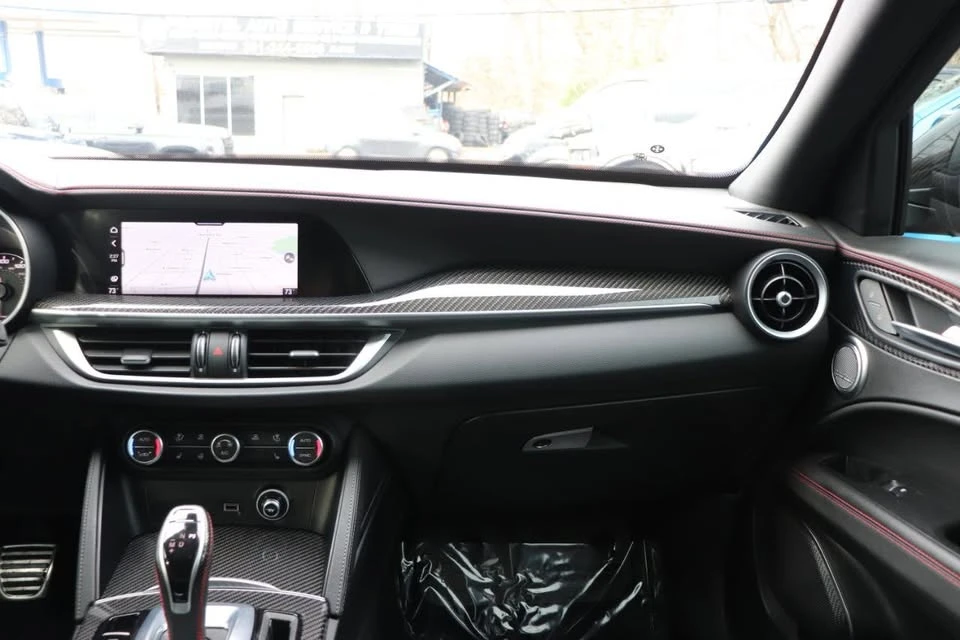 2023 Alfa Romeo Stelvio - Image 18 of 20