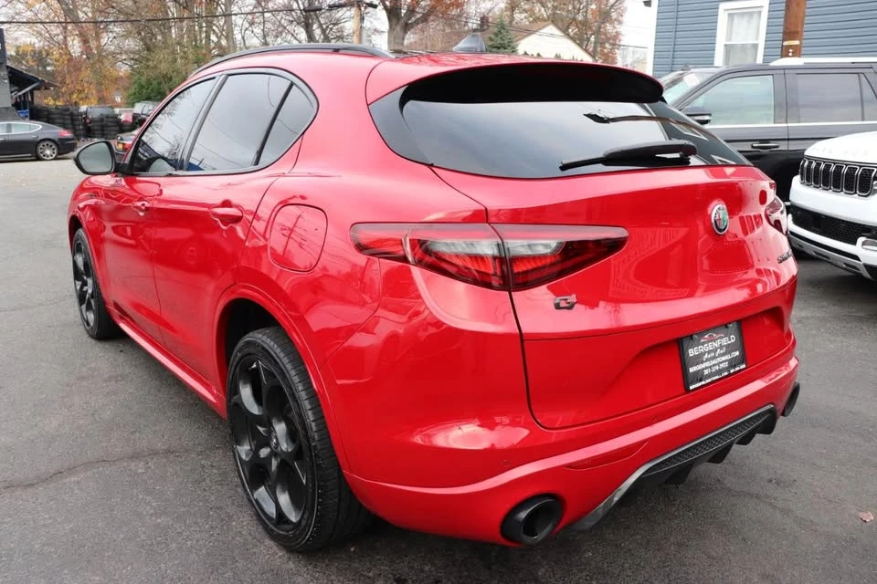 2023 Alfa Romeo Stelvio - Image 3 of 20