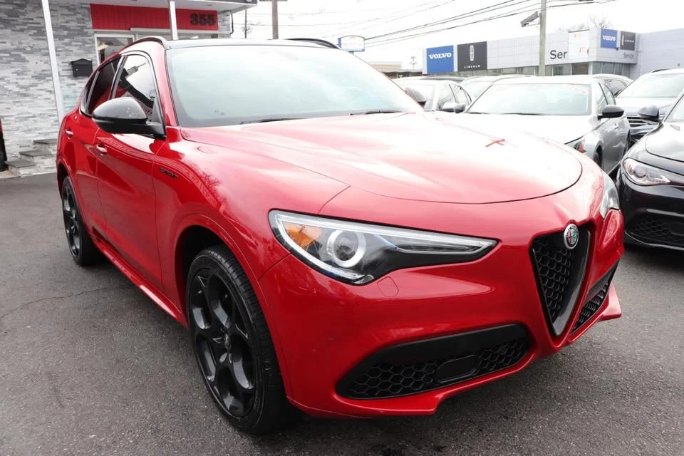 2023 Alfa Romeo Stelvio - Image 7 of 20