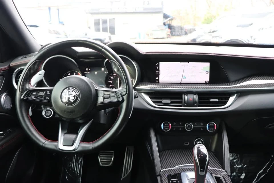 2023 Alfa Romeo Stelvio - Image 17 of 20