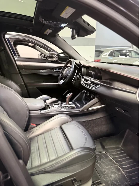 2023 Alfa Romeo Stelvio - Image 3 of 6