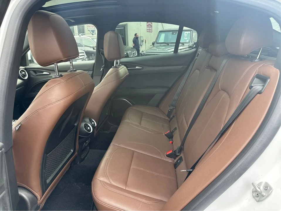 2023 Alfa Romeo Stelvio - Image 10 of 20