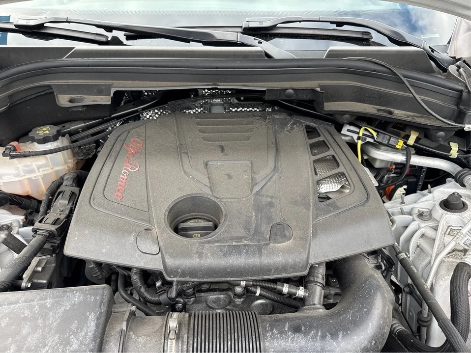 2023 Alfa Romeo Stelvio - Image 15 of 20