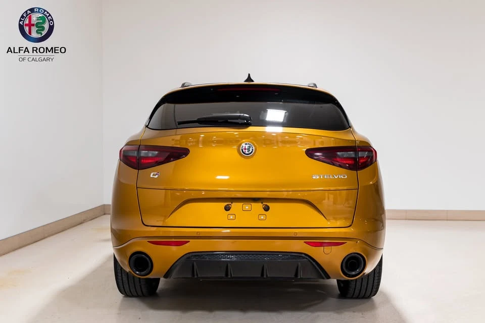2023 Alfa Romeo Stelvio - Image 6 of 9