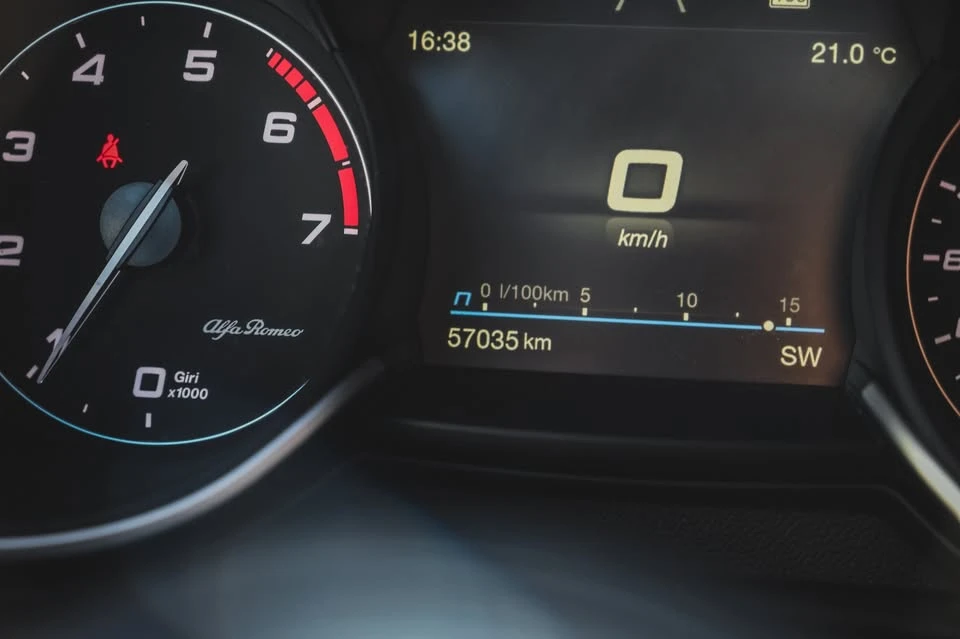 2023 Alfa Romeo Stelvio - Image 16 of 20