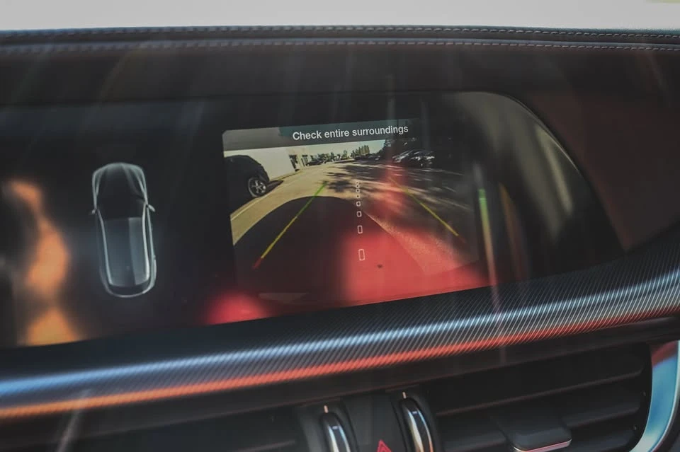 2023 Alfa Romeo Stelvio - Image 18 of 20
