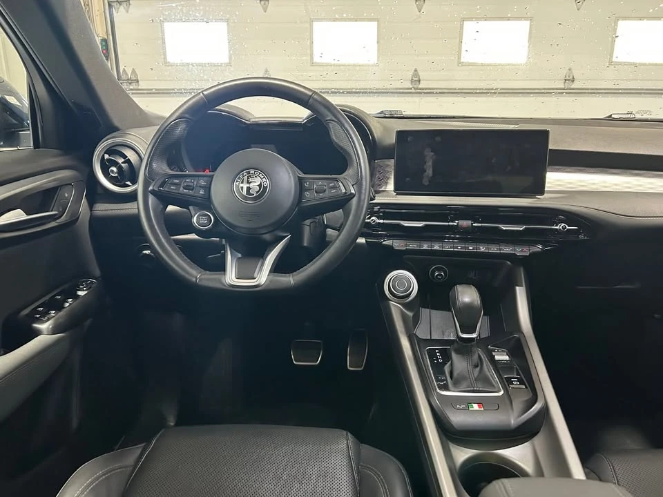 2023 Alfa Romeo Tonale - Image 9 of 14