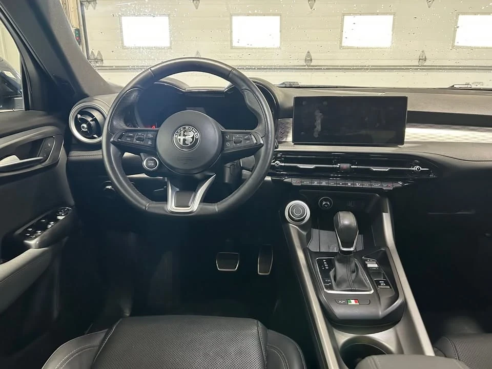 2023 Alfa Romeo Tonale - Image 14 of 16