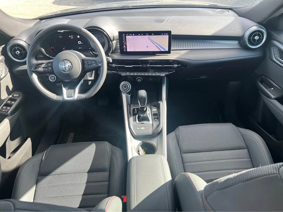 2023 Alfa Romeo Tonale - Image 6 of 10