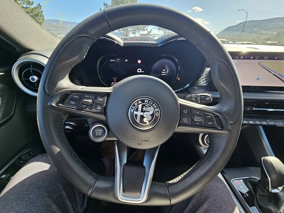 2023 Alfa Romeo Tonale - Image 11 of 14