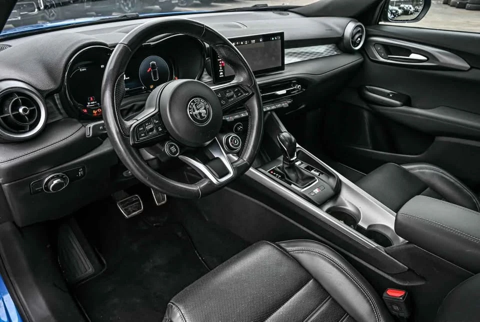 2023 Alfa Romeo Tonale - Image 6 of 11