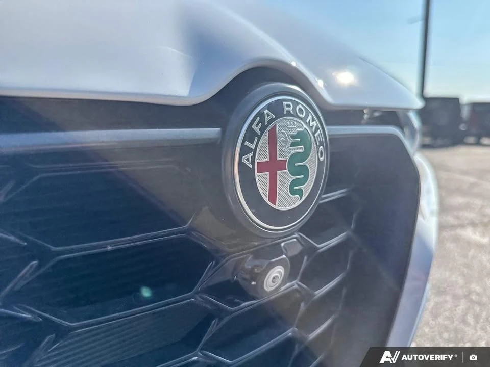 2023 Alfa Romeo Tonale - Image 15 of 17