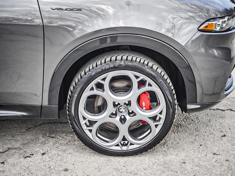 2023 Alfa Romeo Tonale - Image 6 of 12