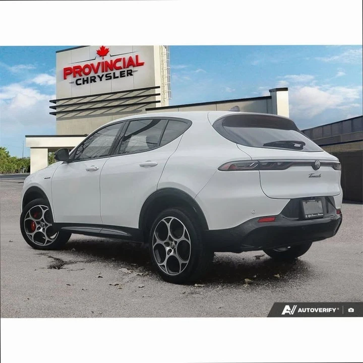 2023 Alfa Romeo Tonale - Image 4 of 20