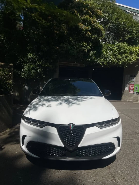 2023 Alfa Romeo Tonale - Image 2 of 10