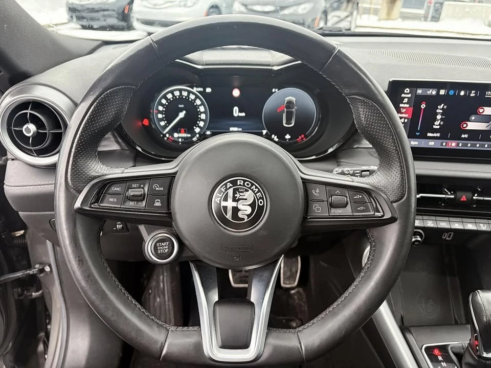 2023 Alfa Romeo Tonale - Image 14 of 20