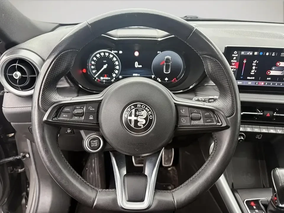 2023 Alfa Romeo Tonale - Image 14 of 20