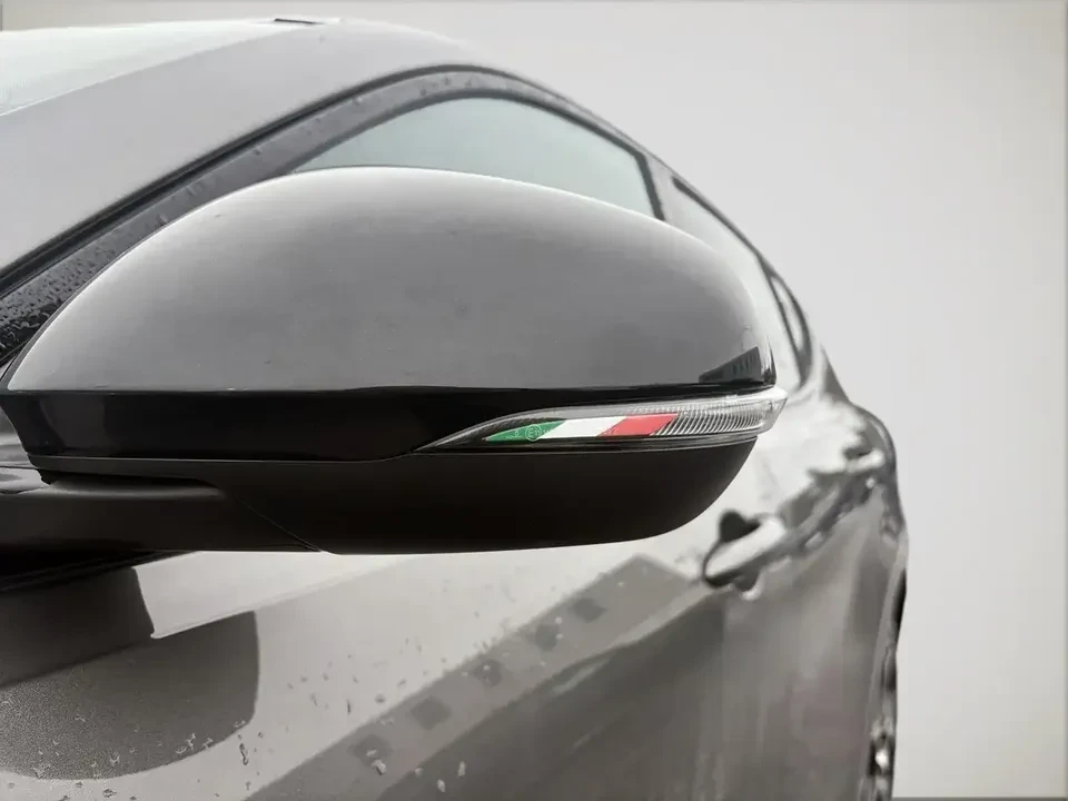 2023 Alfa Romeo Tonale - Image 10 of 20