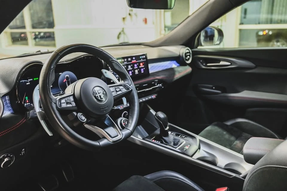 2023 Alfa Romeo Tonale - Image 12 of 20