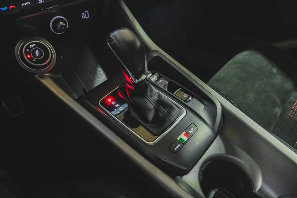 2023 Alfa Romeo Tonale - Image 16 of 20