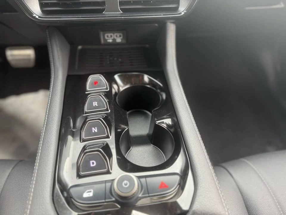 2023 Alfa Romeo Tonale - Image 11 of 20
