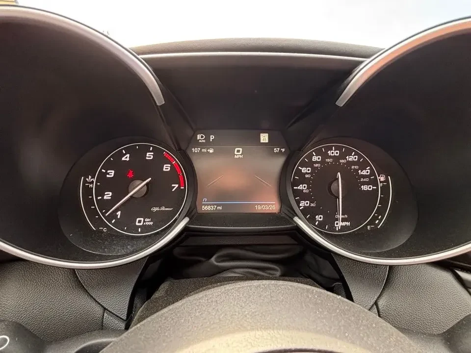 2023 Alfa Romeo Giulia - Image 5 of 20