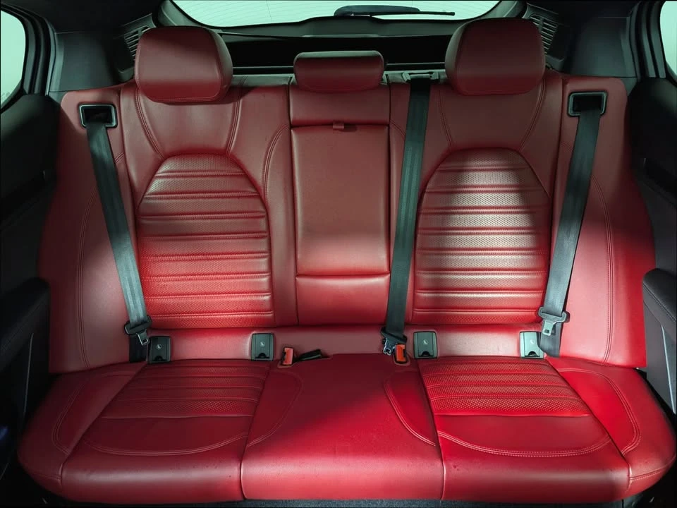 2023 Alfa Romeo Stelvio - Image 12 of 19