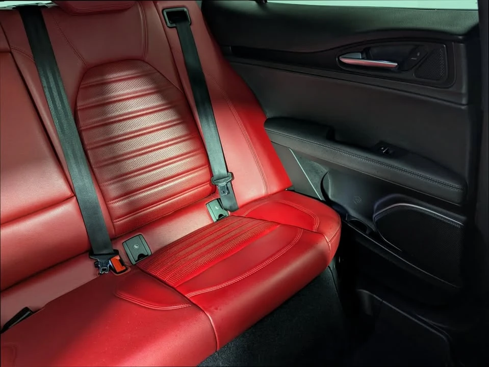 2023 Alfa Romeo Stelvio - Image 13 of 19