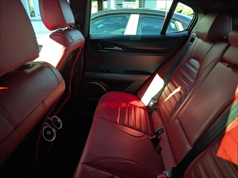2023 Alfa Romeo Stelvio - Image 15 of 19