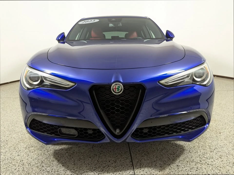 2023 Alfa Romeo Stelvio - Image 2 of 19
