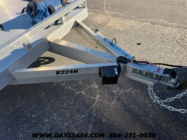 2023 Acura - Image 2 of 12