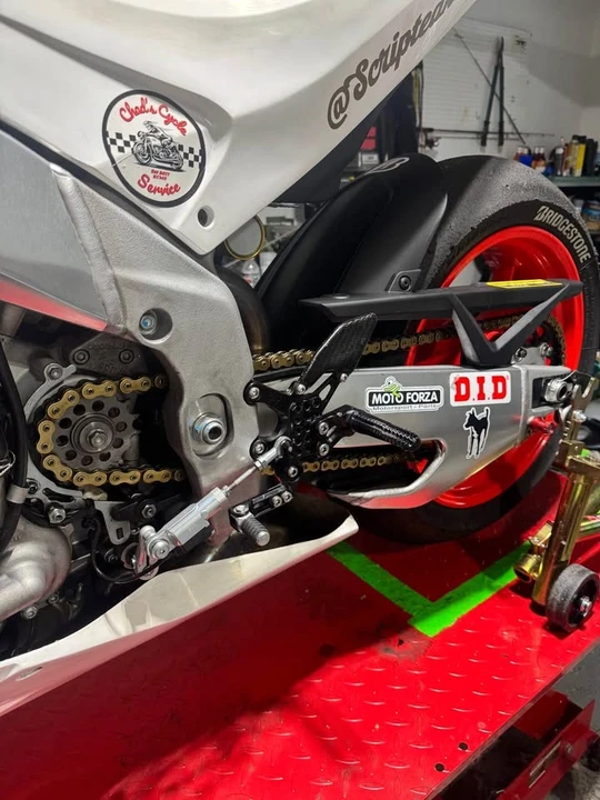 2023 Aprilia - Image 3 of 10