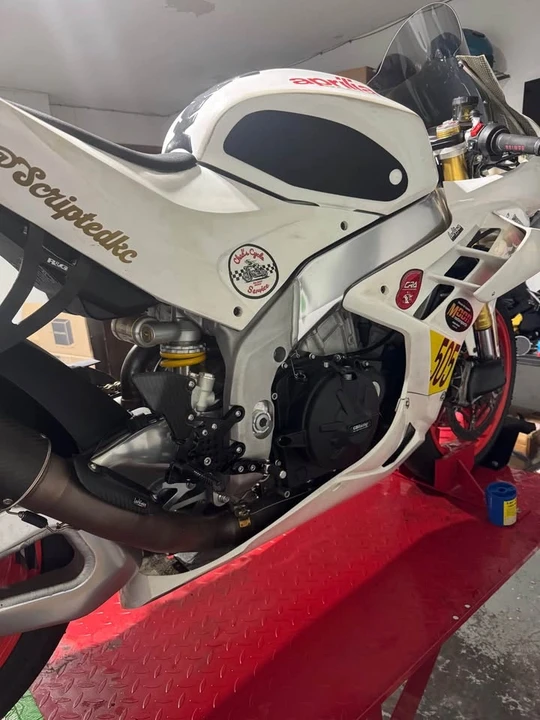 2023 Aprilia - Image 7 of 10