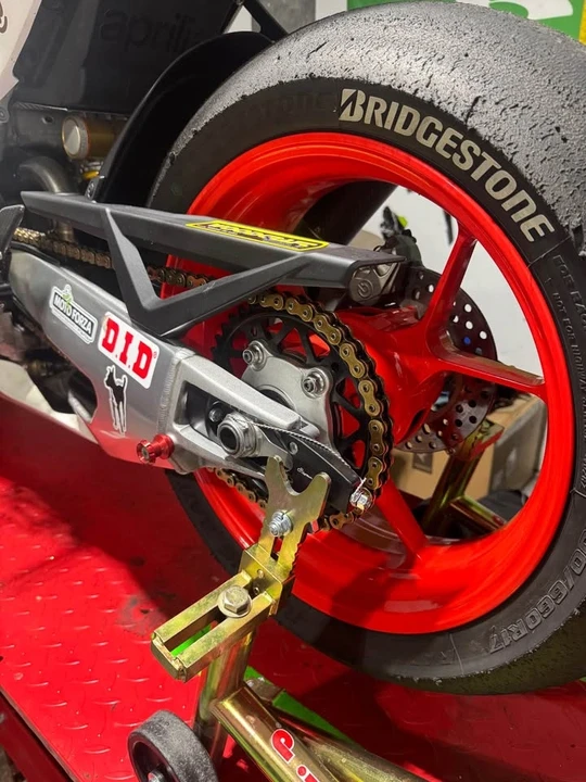 2023 Aprilia - Image 5 of 10