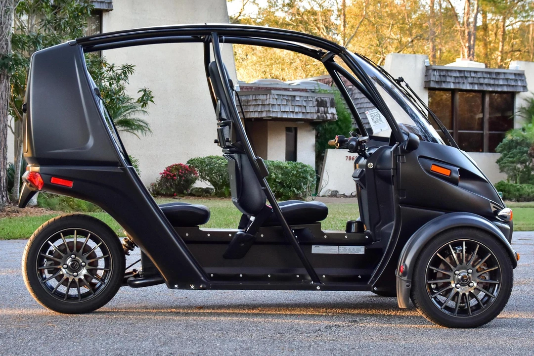 2023 Arcimoto - Image 3 of 31