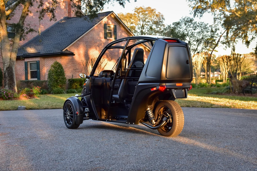2023 Arcimoto - Image 10 of 31