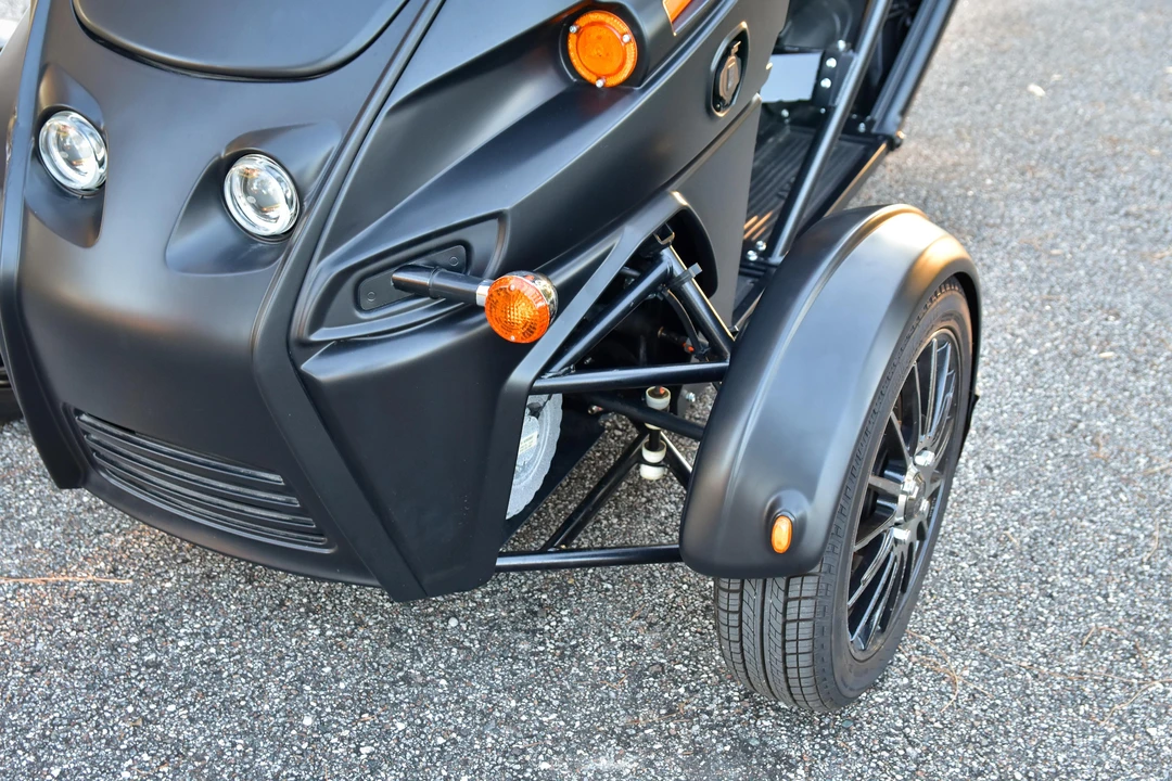 2023 Arcimoto - Image 18 of 31