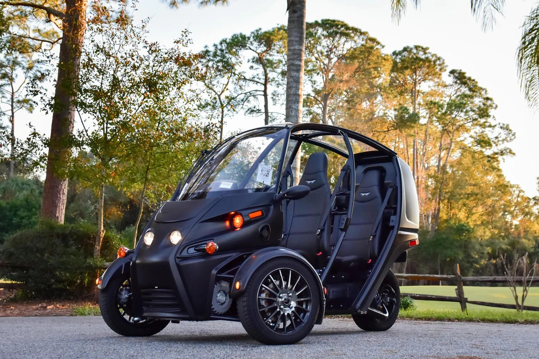 2023 Arcimoto - Image 8 of 31